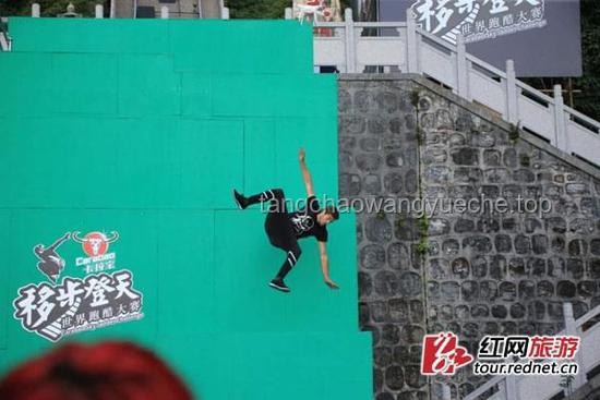 “鬼追人”世界大赛：中国跑酷势力崛起，瑞士战术反转预示未来趋势？